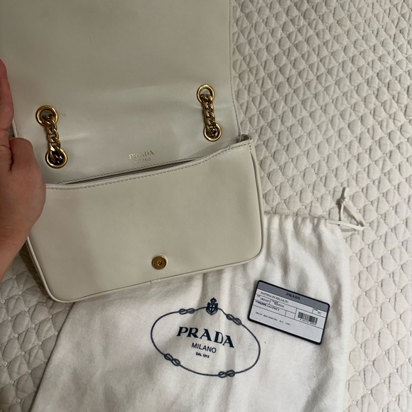 Prada Bag - Picture 4 of 4